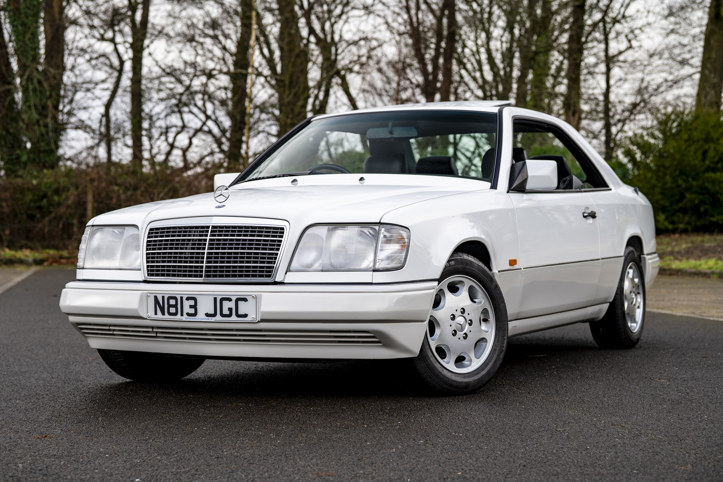 1995 Mercedes-Benz (W124) E22...