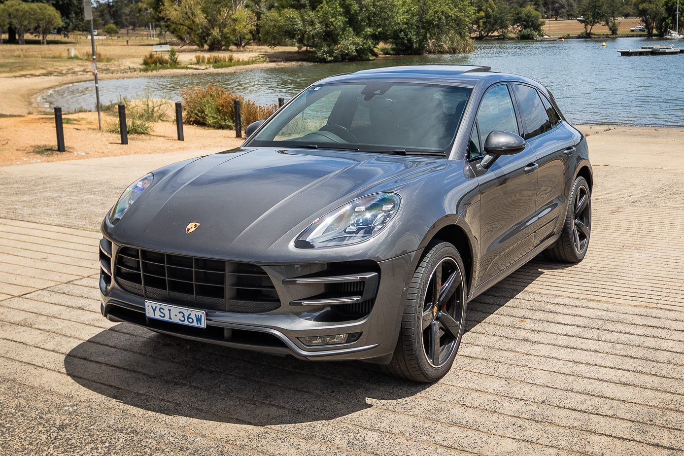 2018 Porsche Macan Turbo