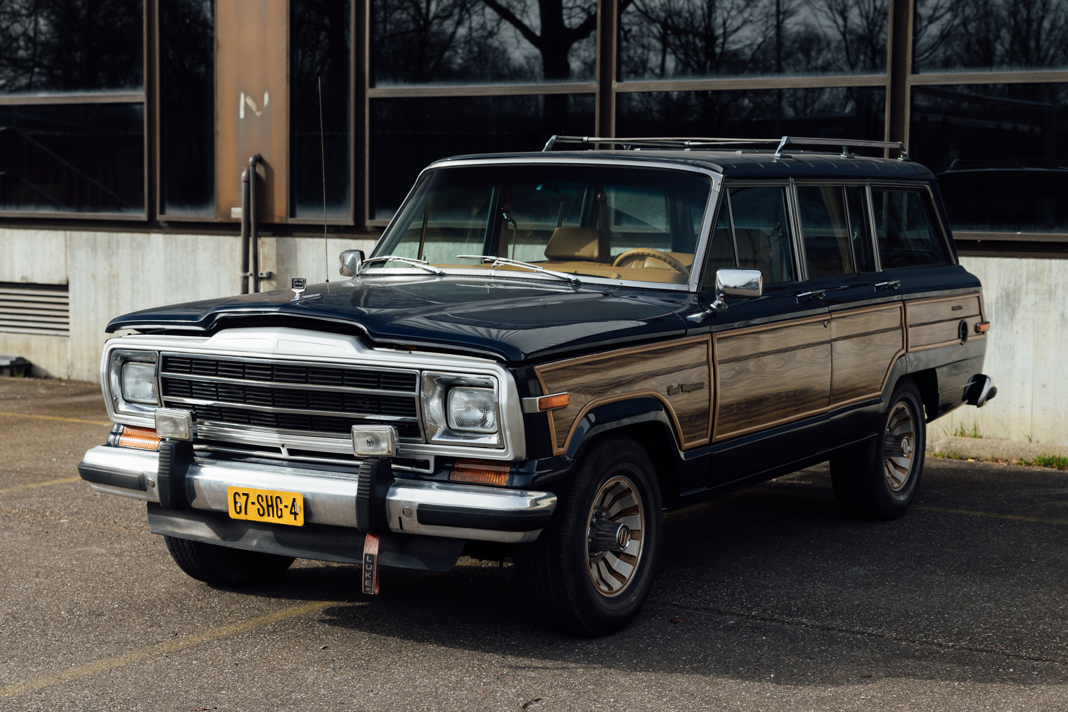 1984 Jeep Grand Wagoneer