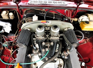 1974 MGB GT V8