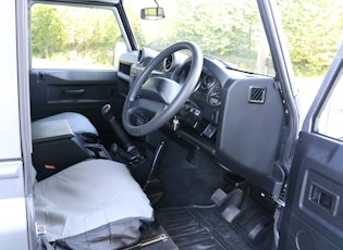 2012 LAND ROVER DEFENDER 90 XS - 11,000 MILES FROM NEW