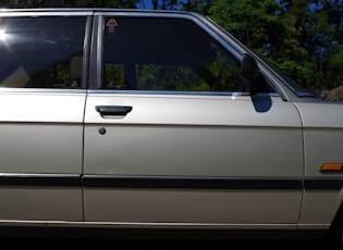 1985 BMW (E28) 520i