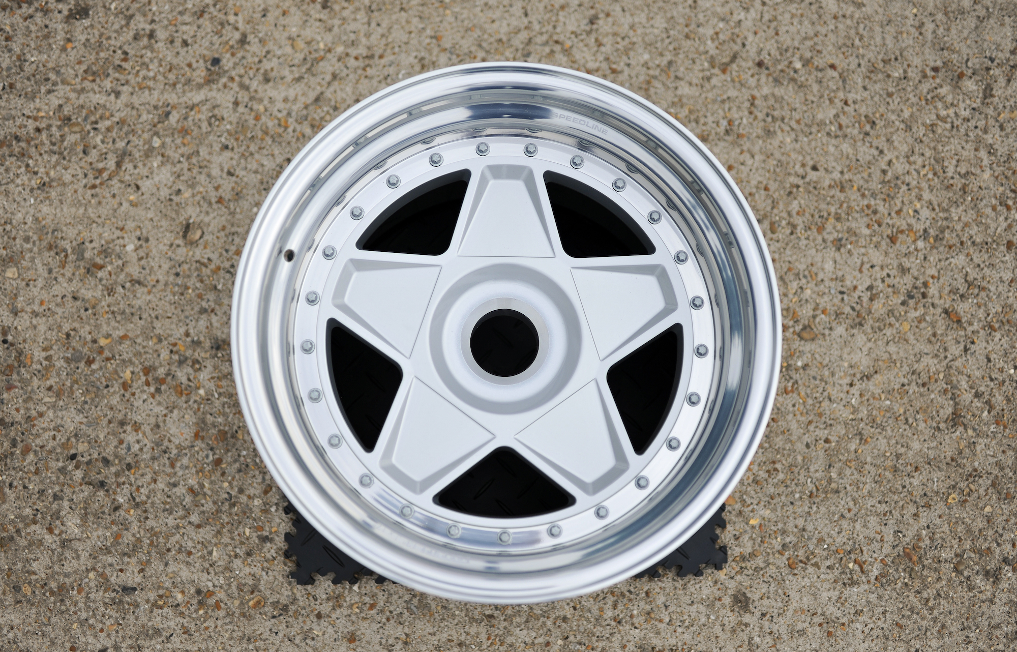 FERRARI F40 WHEELS - SET OF NEW ALLOY WHEELS for sale by