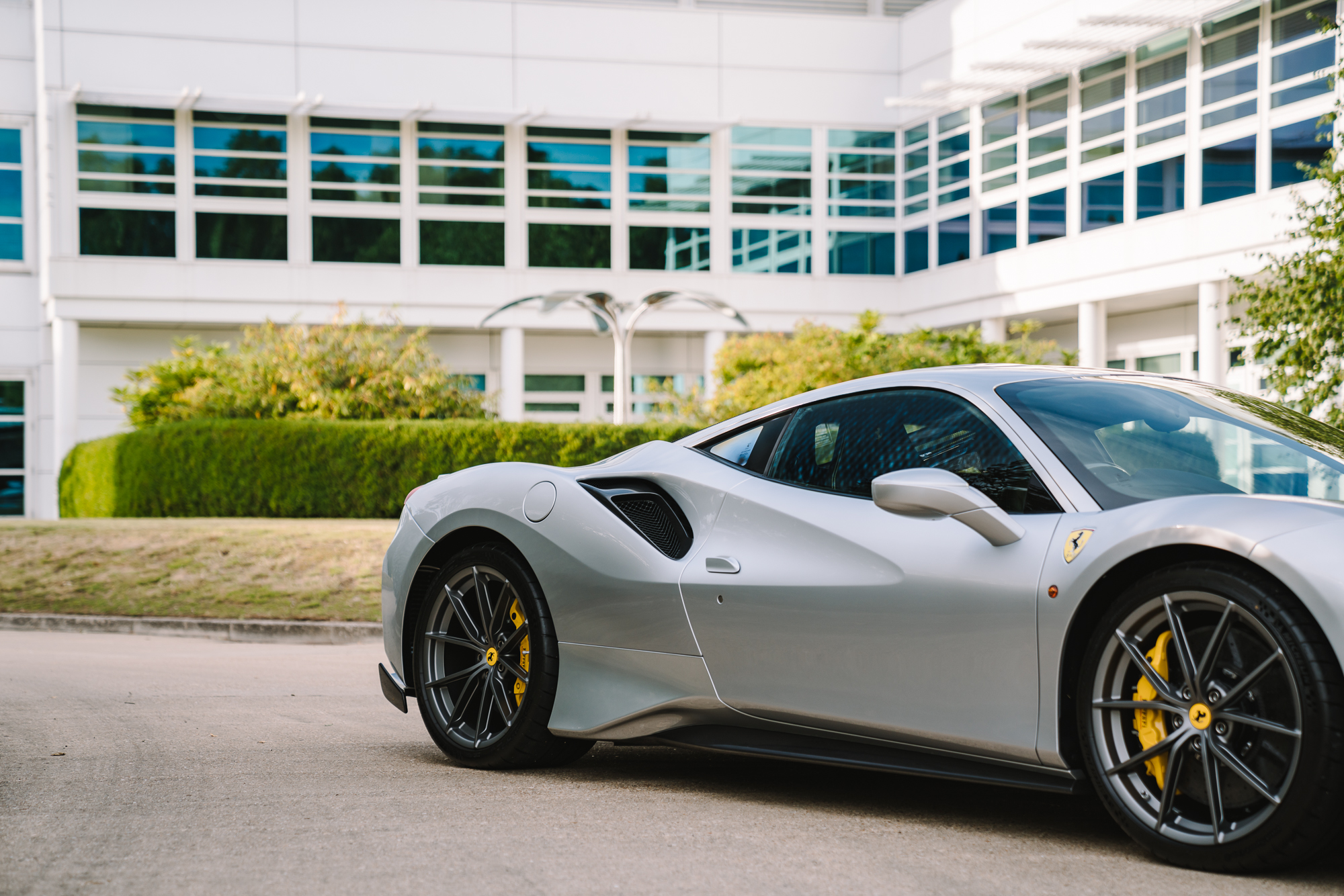 『入手困難』Ferrari 488 PISTA カタログ 5枚入り hq720.jpg?sqp=-