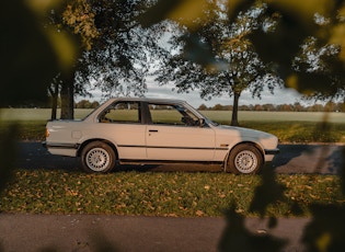 1984 BMW (E30) 323i