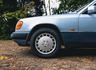 1991 MERCEDES-BENZ (W124) 230TE - 53,015 MILES