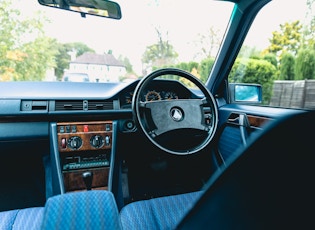 1991 MERCEDES-BENZ (W124) 230TE - 53,015 MILES