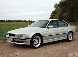 2000 BMW (E38) 740i SPORT