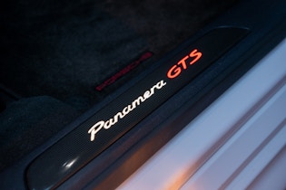 2014 PORSCHE PANAMERA GTS