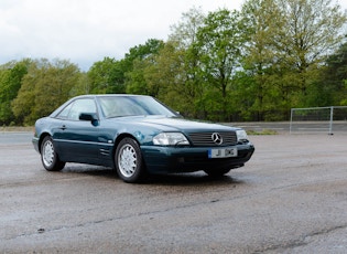 1996 MERCEDES-BENZ SL320 - 1 OWNER FROM NEW
