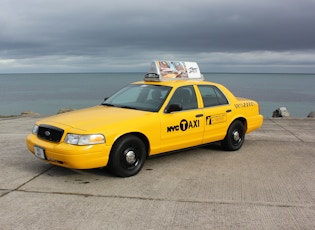 2003 FORD CROWN VICTORIA 'NYC TAXI'