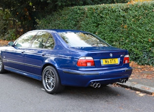 2000 BMW M5 (E39)