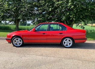 1990 BMW M5 (E34)