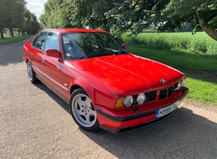 1990 BMW M5 (E34)